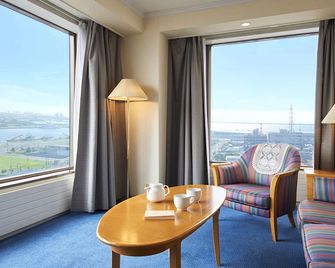 كوشيرو برنس هوتل - كوشيرو - غرفة معيشة