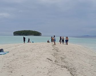 Happy Homestay Arborek - Besir - Beach