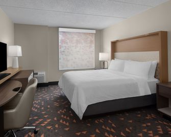 Holiday Inn Hasbrouck Heights-Meadowlands By IHG - Hasbrouck Heights - Habitación