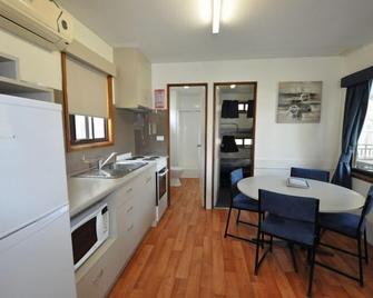 Echo Holiday Parks - Normanville - Normanville - Kitchen