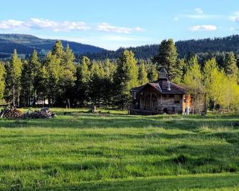 Our Little Cabin, Life as it should be - Philipsburg - Building