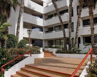 Put Some Spice in Your Vacation! - Rosarito - Building
