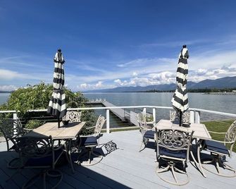 The Octagon, Waterfront Luxury Condo on Flathead Lake - Polson - Balkon