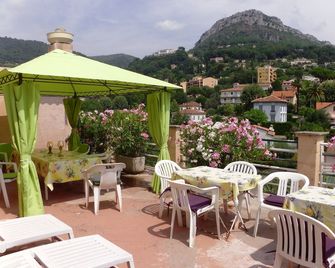 Hotel La Lubiane - Vence - Binnenhof