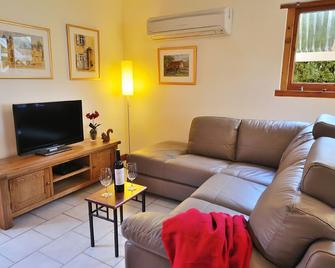 Stephanette's Cottage - Tanunda - Living room