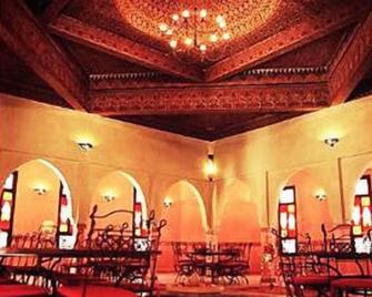 Riad Ksarjenna - Nkob - Restaurante
