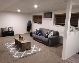 Large Private Suite - Port Coquitlam - Living room