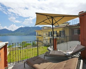 Exceptional 2 bedroom apartment in the former spas of Ghiffa - Ghiffa - Balkon