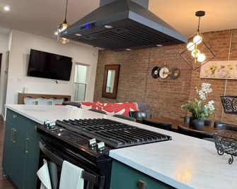 3-bedroom apartment in wonderful Brooklyn, close to train - Brooklyn - Kitchen