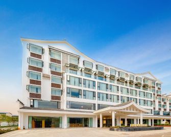 Xichang Wetland Sunshine Holiday Hotel (Qionghai Scenic Area Branch) - Liangshan - Gebouw