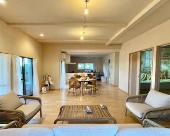 Floor plan 16157 m3LDK / Oshima-gun Kagoshima - Yoron - Sala de estar
