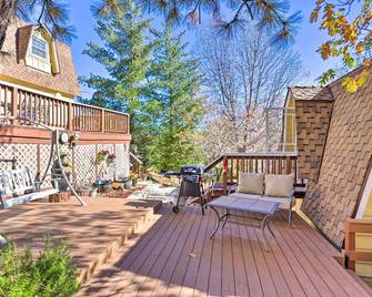 Lake Arrowhead Studio Near Hiking with Hot Tub - Lake Arrowhead - Patio
