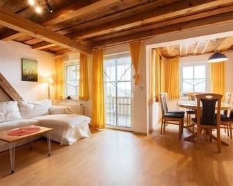 Am Rückerlhof - Waldmünchen - Wohnzimmer