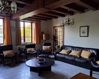 Holiday Home in Vieure near Lake and Garden - Ygrande