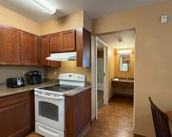 Great North Lodging - Anchorage - Kitchen
