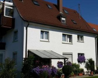 Apartment 'Michael' with Balcony and Wi-Fi - Langenargen - Gebäude