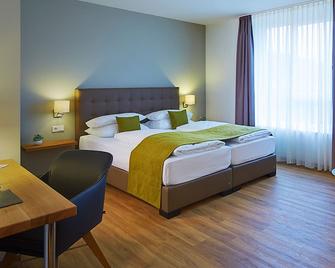 Hotel Kapellenberg - Eibelstadt - Bedroom