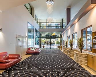 Starwest Apartments Alderney On Hay - Perth - Reception