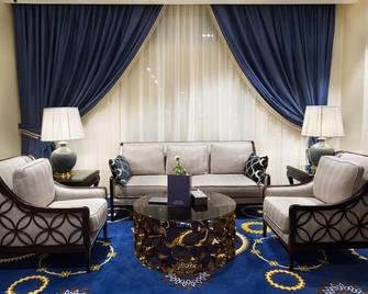 سويس انترناشيونال تبوك - تبوك - غرفة معيشة