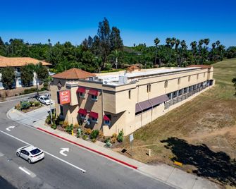 Econo Lodge Inn & Suites Fallbrook Downtown - Fallbrook - Будівля