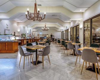 Guadacorte Park - Los Barrios - Restaurant