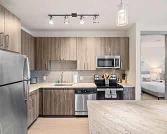 Arlington Modern 2bd 2ba Apartment - Arlington - Kitchen