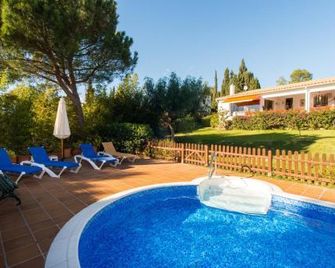Costabravaforrent Masramon - l'Escala - Piscine