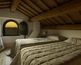 Castagna Apartment 110 Sqm With Shared Swimming Pool. - Jesi - Schlafzimmer