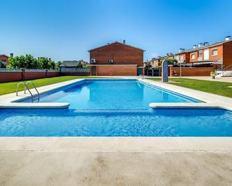 Vivalidays Casa Pinell - Palafolls - Costa Barcelona - Palafolls - Piscine