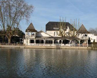 Pavillon Bleu - Olivet