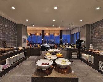 Camphortree Hotel and Resort - Jeju City - Buffé
