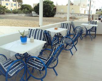Blue Island Perissa - Perissa - Patio