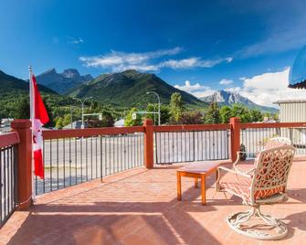 Powder Mountain Lodge - Fernie - Balcony