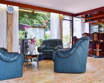 Mainbogen Hotel - אופנבך אם מיין - טרקלין