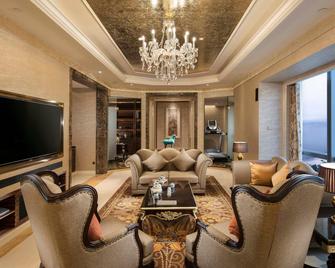 Hilton Yantai - Yantai - Sala de estar