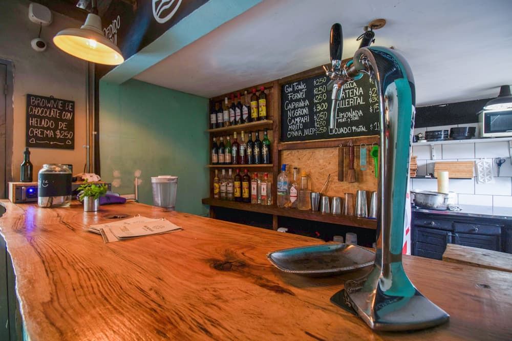 Mundaka Hostel y Bar - מלדונאדו - בר