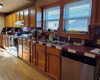 Charming Family Retreat is close to downtown - Washington - Keuken