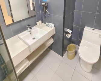 Hanting Hotel Juancheng - Heze - Спальня