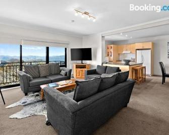 Hotel Pension Grimus - Mount Buller - Wohnzimmer