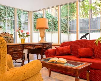 Hotel Mala Strana - Prague - Living room