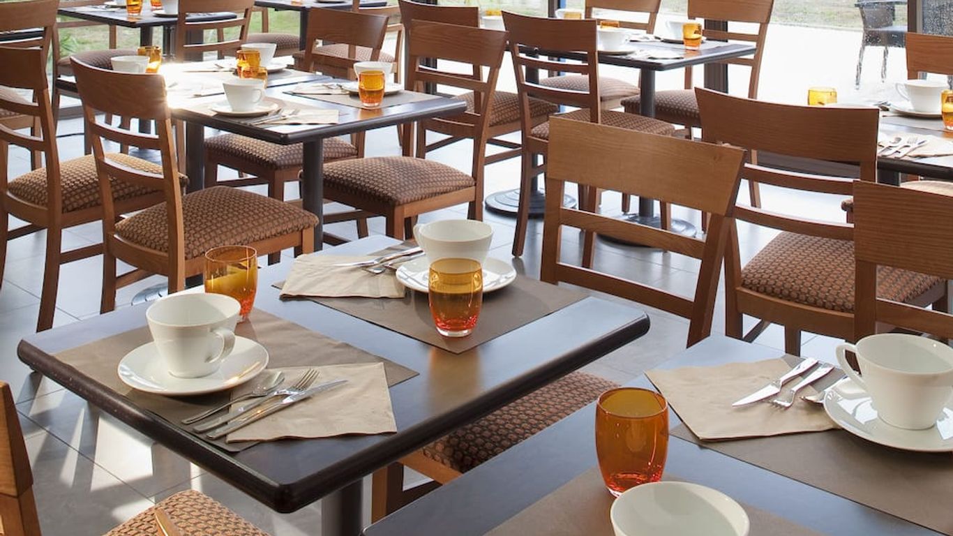 إيسكيل أوشيانيا نانتيس أويربورت