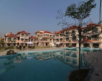 Rrk Resort - Bāgnān - Pool