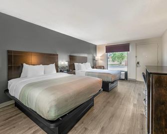 Quality Inn and Suites Live Oak I-10 Exit 283 - Live Oak - Schlafzimmer