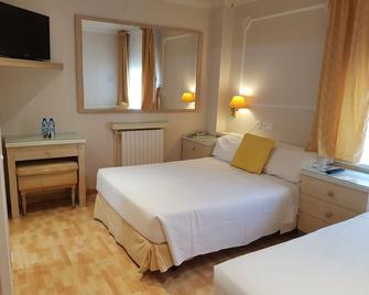 Hotel Celimar - Sitges - Schlafzimmer