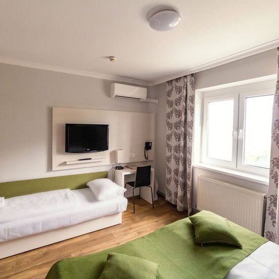 Arion Airport Hotel image 1