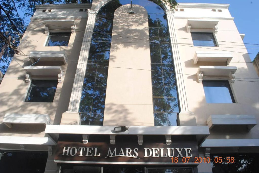 Mars Deluxe - צ'נאי - בניין