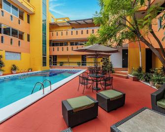 Hotel Plaza Mirador, Ciudad del Carmen - Ciudad del Carmen - Pool