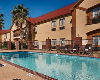Best Western Inn & Suites - Lake Charles - Lake Charles - Pool