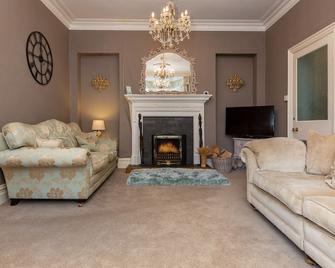 Glencree - Windermere - Living room