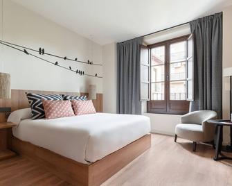 Toc Hostel Granada - Girnata - Yatak Odası